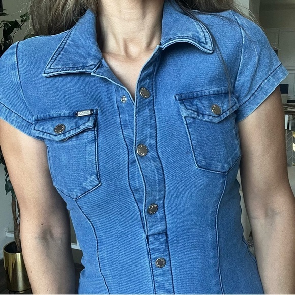 Guess Denim Mid Wash Fitted Short Sleeve Mini Dress Bodycon Stretch Size XS - Picture 4 of 14
